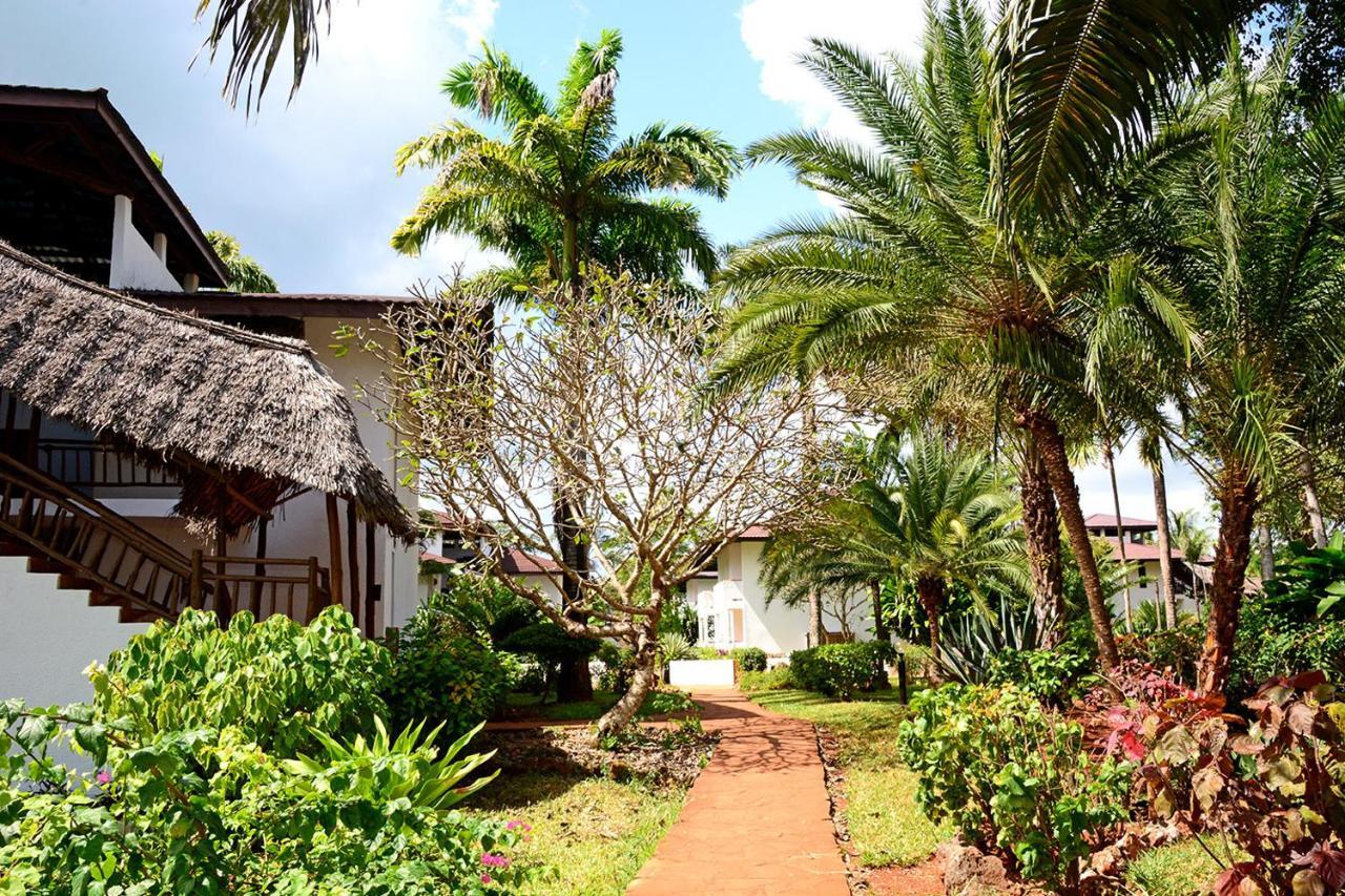 Voi Kiwengwa Resort Esterno foto