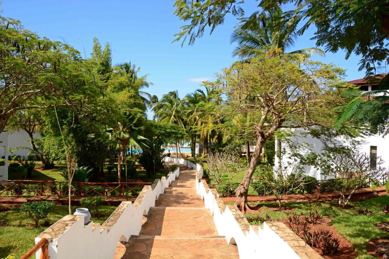 Voi Kiwengwa Resort Esterno foto